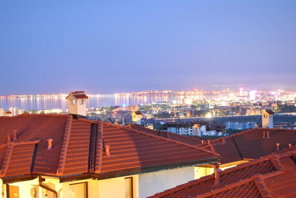 Villa On The Black Sea Pantai Sunny Bagian luar foto