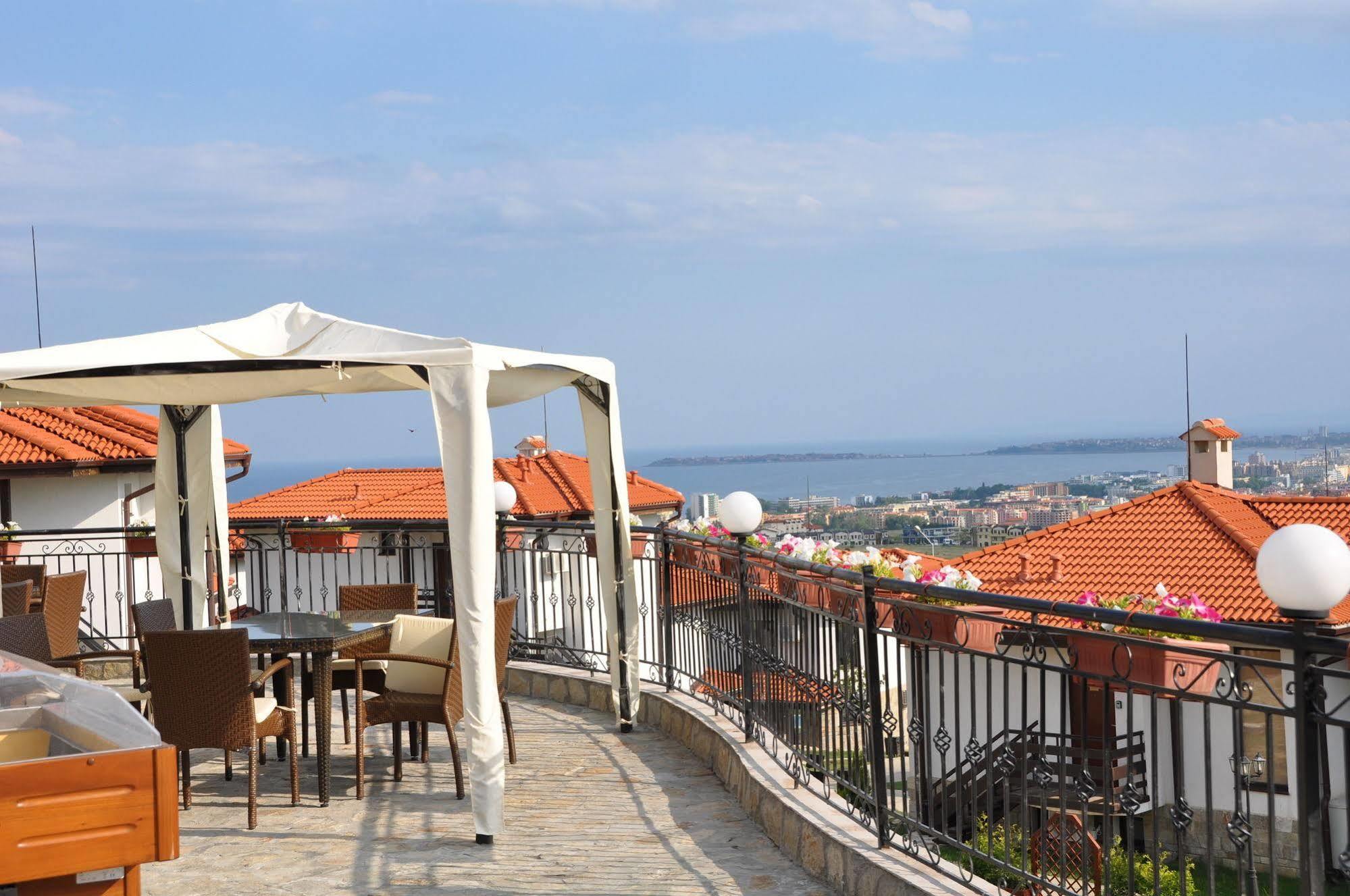 Villa On The Black Sea Pantai Sunny Bagian luar foto